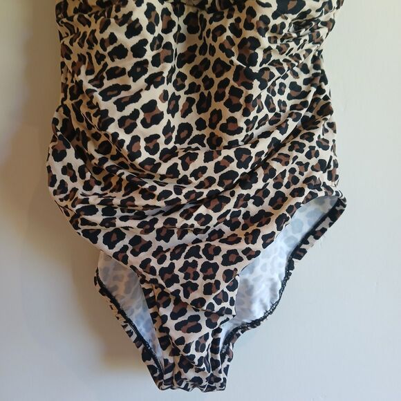 Shape & Style Aqua Green Shaping Swimsuit Size 6 Leopard Print Ruched One Piece - Picture 6 of 12